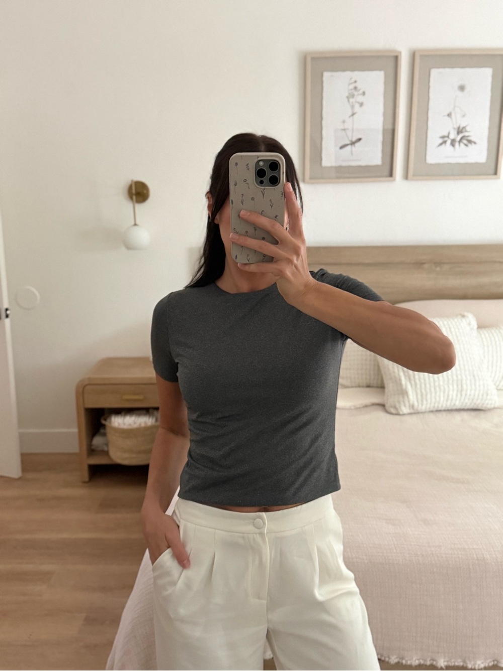 Women’s Short Sleeve Crewneck Tee in Charcoal Gray